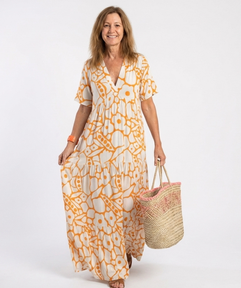 Lucie | Midi dress with flowers, short sleeves and V-neck