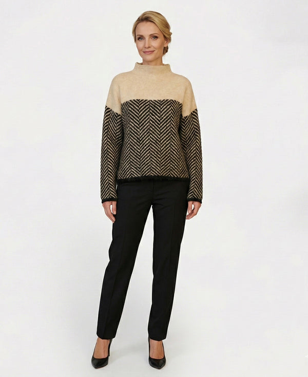 Julie - Structured Comfort for Cold Days