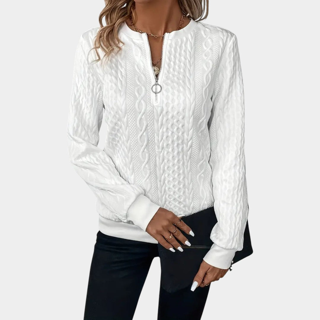 Amálie – Women’s Sweater with Cable Pattern and Zipper